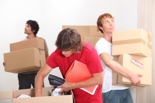 Local moving help for Watford homes and flats