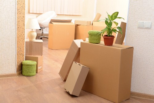 Man and van service handling boxes and furniture in Watford